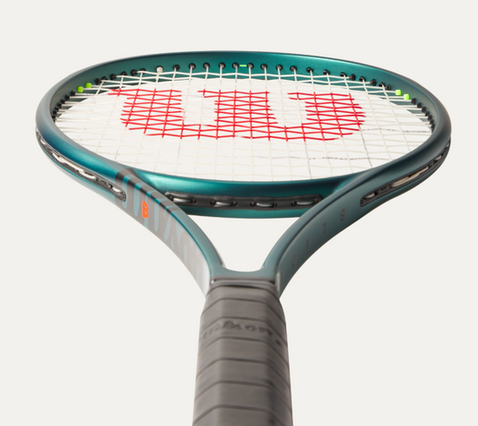 Blade 98 (18x20) V9 Tennis Racket